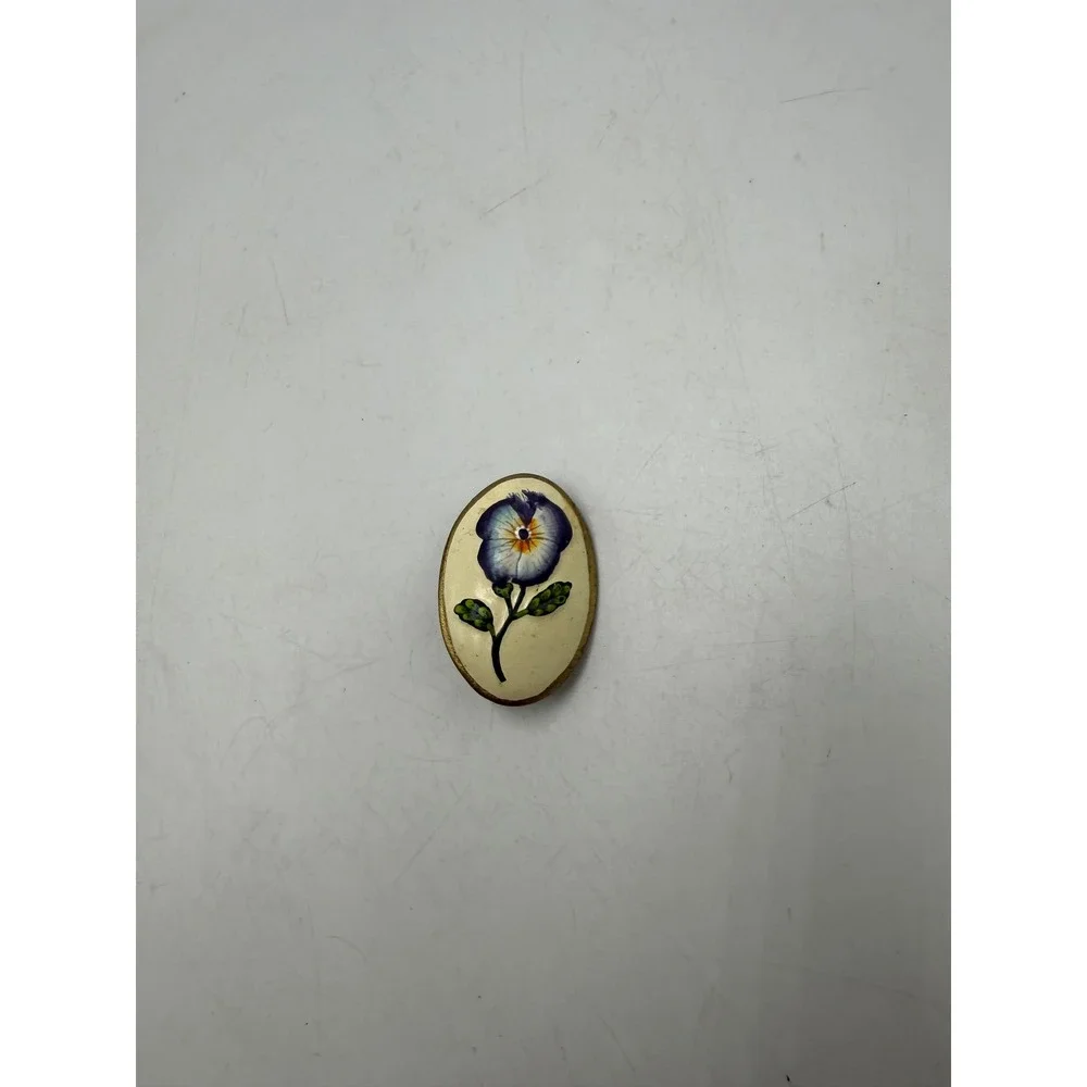 Vintage Hand Painted Pansy Flower Enamel Oval Brooch Gold Tone Purple Yellow